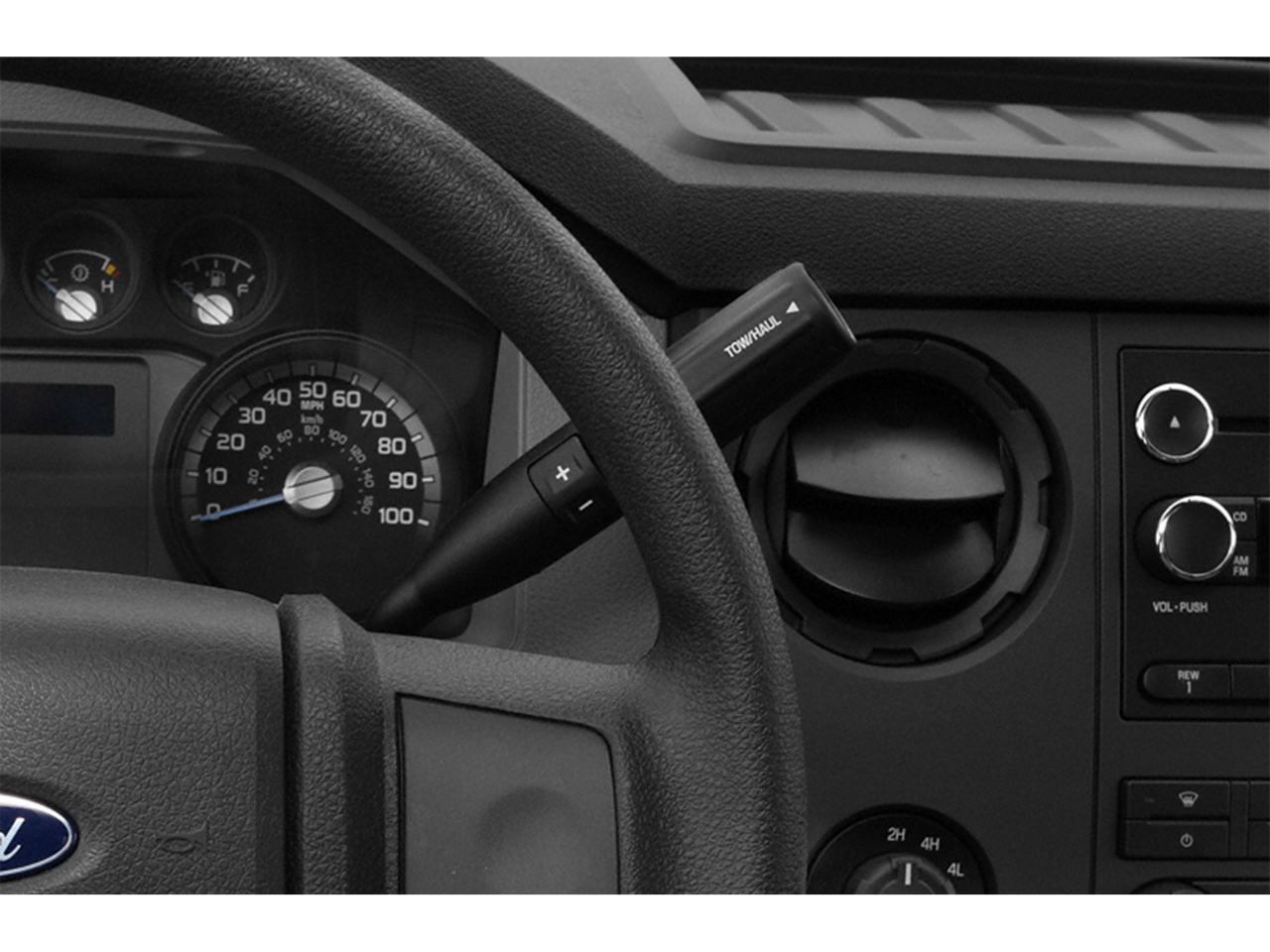 2015 Ford Super Duty F-350 DRW XL CAB & CHASSIS 2D
