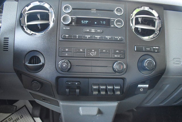2015 Ford Super Duty F-350 DRW XL CAB & CHASSIS 2D