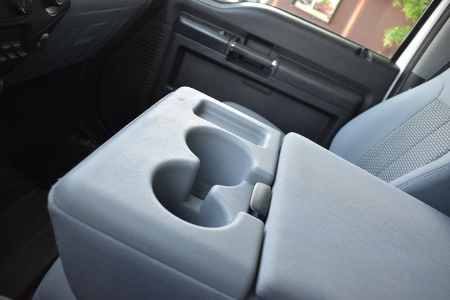 2015 Ford Super Duty F-350 DRW XL CAB & CHASSIS 2D