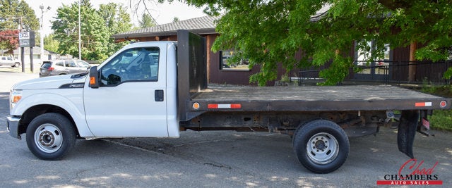 2015 Ford Super Duty F-350 DRW XL CAB & CHASSIS 2D