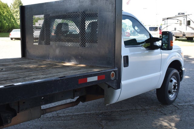2015 Ford Super Duty F-350 DRW XL CAB & CHASSIS 2D