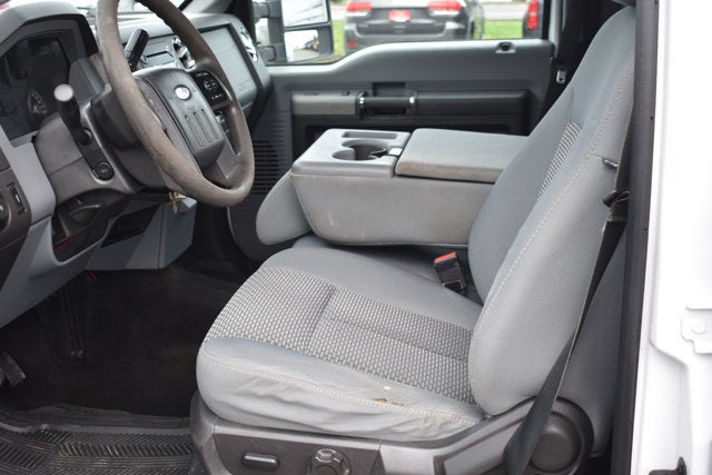 2012 Ford Super Duty F-350 SRW XLT PICKUP 4D 6 3/4 FT
