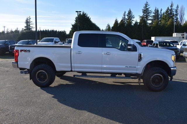 2017 Ford Super Duty F-350 SRW LARIAT PICKUP 4D 6 3/4 FT