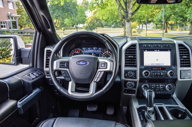 2019 Ford F-150 LARIAT PICKUP 4D 5 1/2 FT