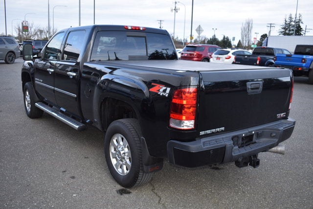 2014 GMC Sierra 3500HD DENALI PICKUP 4D 6 1/2 FT