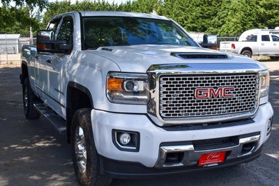 2017 GMC Sierra 3500HD Denali