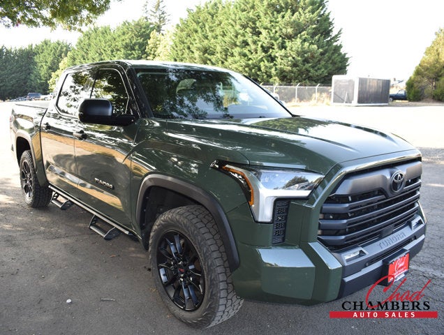 2022 Toyota Tundra 4WD SR5