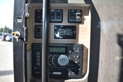 2015 Mercedes-Benz Sprinter Chassis-Cabs 170 inch WB CAB & CHASSIS 2D